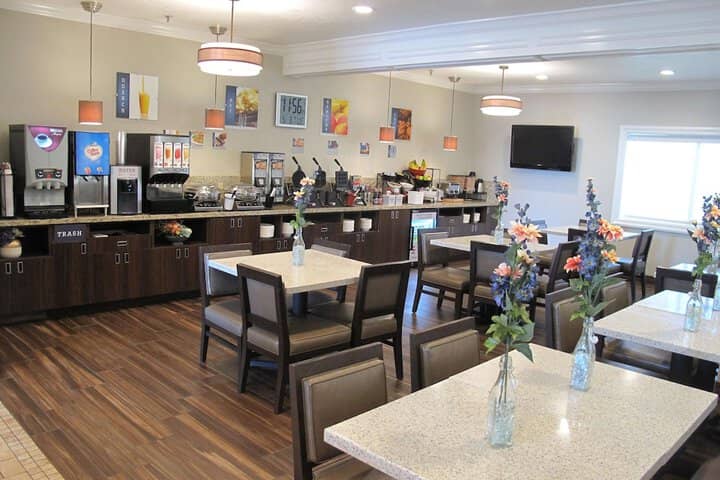 Breakfast area